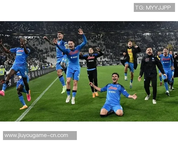 足坛巅峰对决 足球巨星激战史上最强对抗瞬间回顾